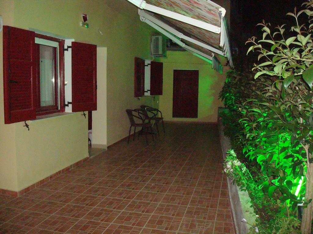 To Agridi Apartment Tsoukaladhes Exterior photo