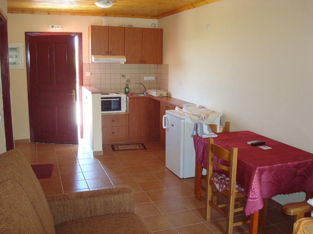 To Agridi Apartment Tsoukaladhes Exterior photo
